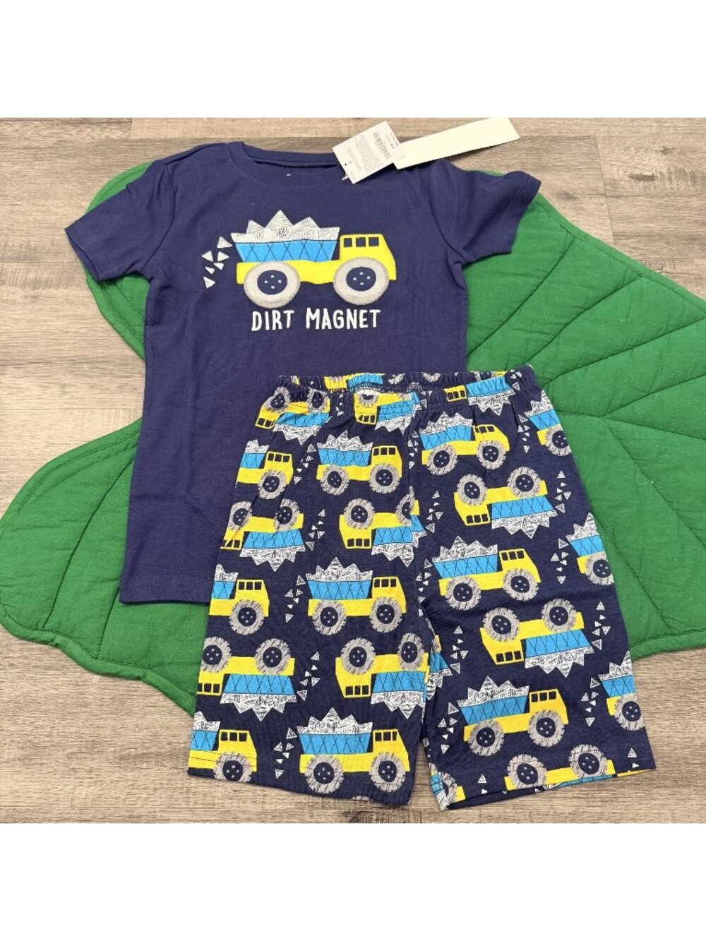 Gymboree Boys 12 Dirt Magnet Short Sleeve Shorts Pajama Set Construction Truck